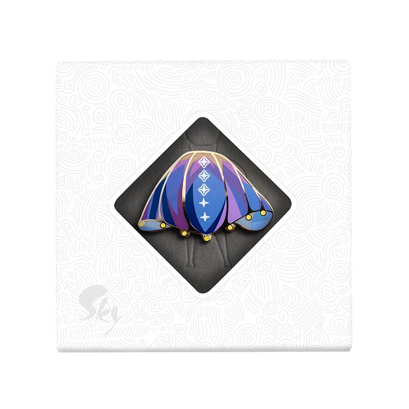 Lightseeker Cape Pin - Image 3