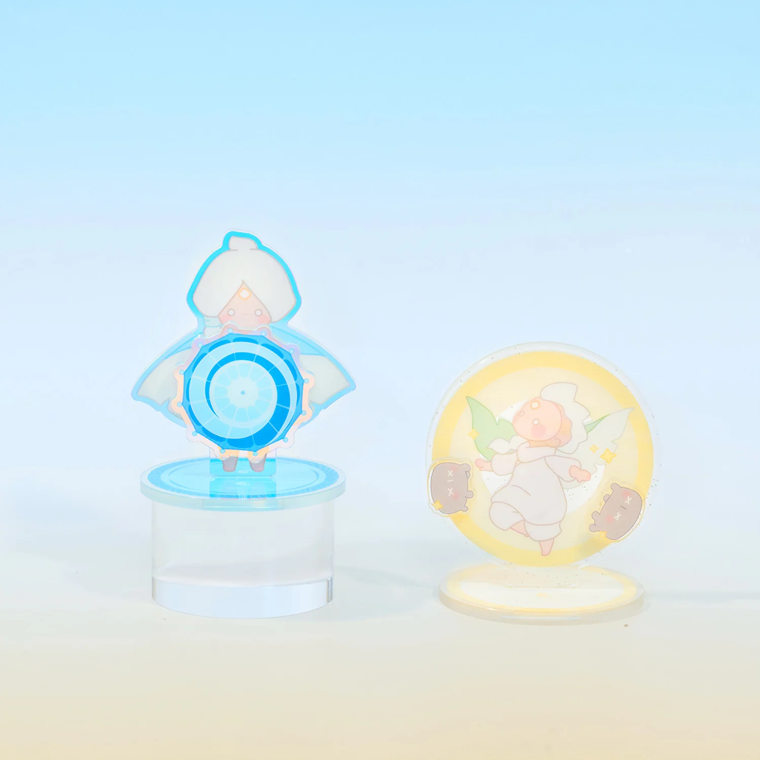Sky Rotating Acrylic Stand - Image 4