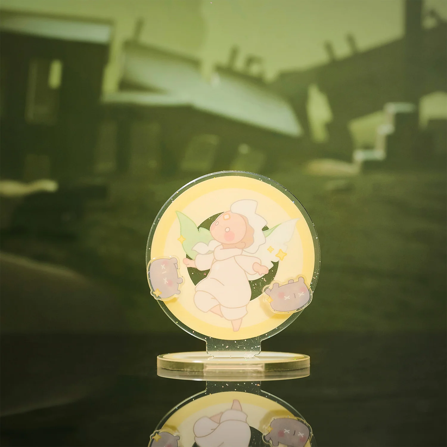 Sky Rotating Acrylic Stand - Image 8