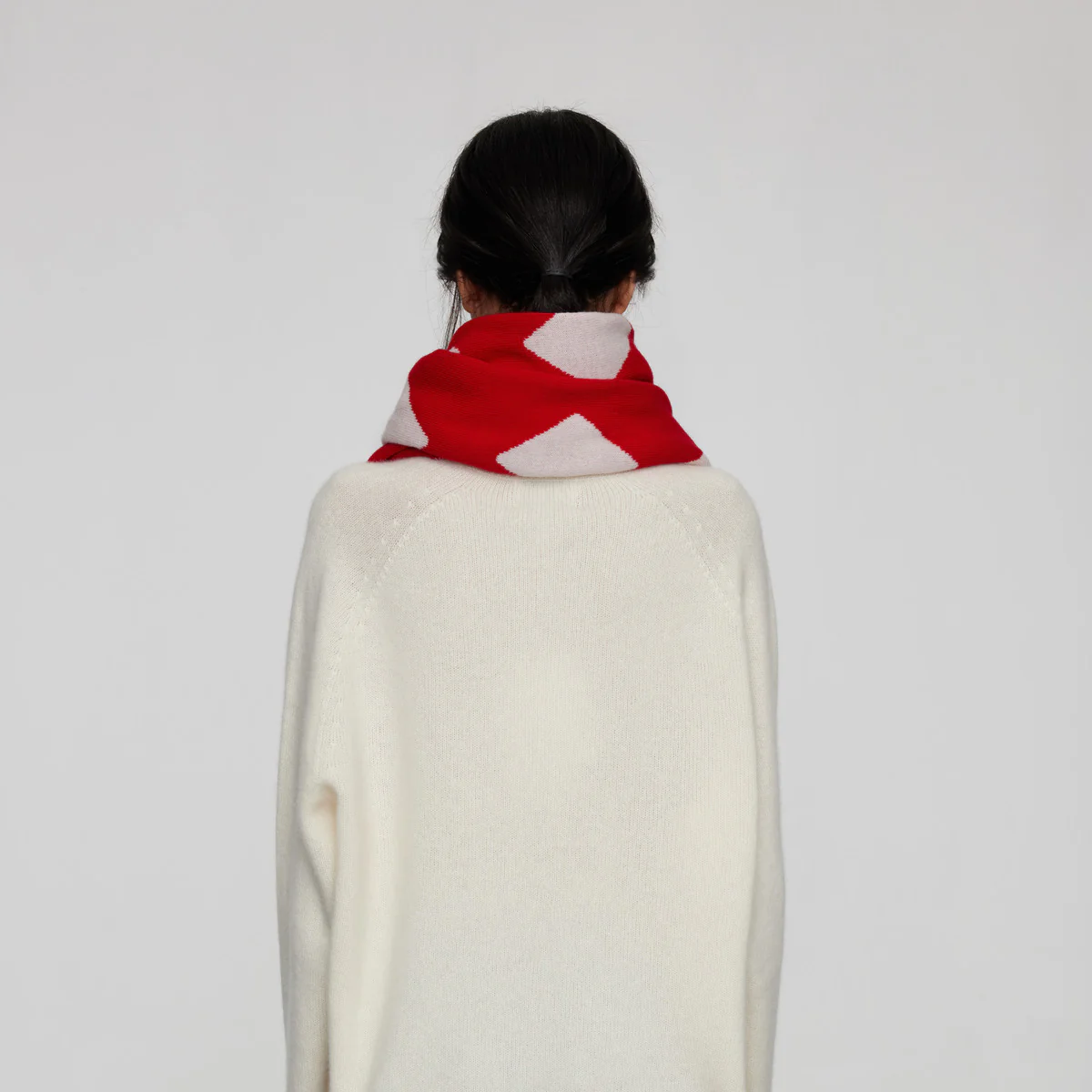 Winter Feast Scarf - Image 10